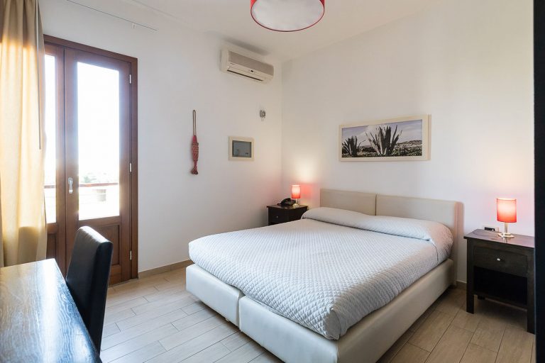 Le camere del Cavalluccio Marino Hotel sul mare a Lampedusa